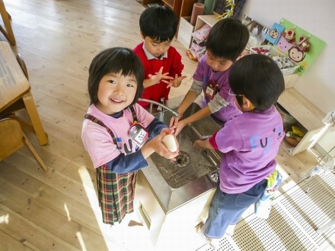 Tại sao trẻ em Nhật luôn được bố mẹ 